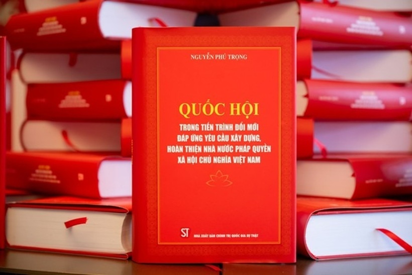 Cuốn sách tuyển chọn 95 bài viết, bài phát biểu và trả lời phỏng vấn của Tổng Bí thư Nguyễn Phú Trọng.