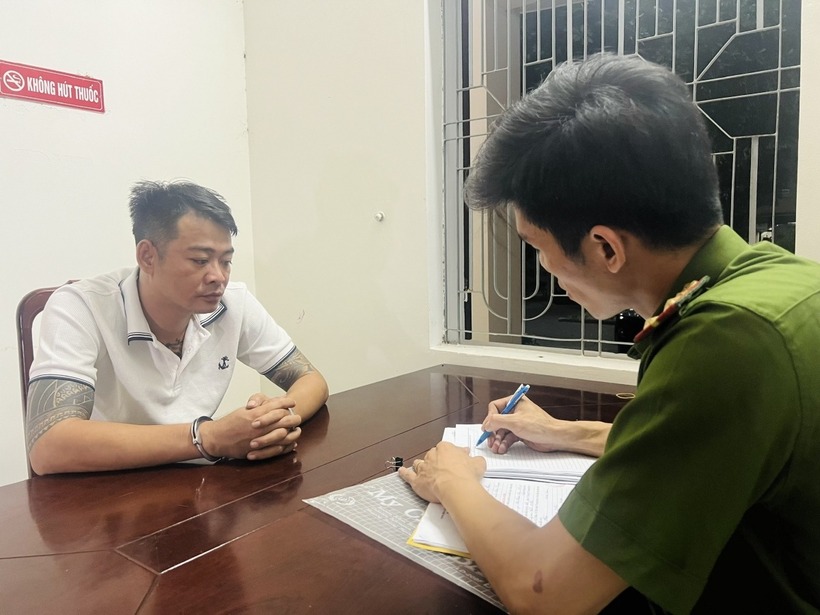 Đối tượng Hồ Đăng Hải khai nhận hành vi phạm tội. Ảnh: VOV