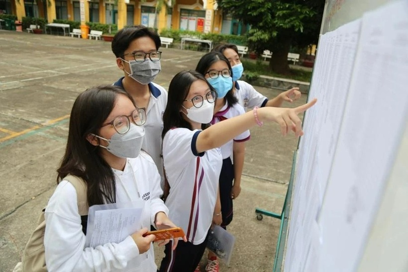 Công bố điểm thi tốt nghiệp THPT năm 2024: Phổ điểm 9 môn thi - 1