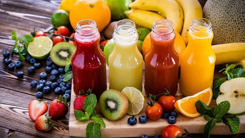 Nên bổ sung thường xuyên rau xanh và trái cây tươi trong chế độ ăn uống hàng ngày để cải thiện chức năng sinh lý. Ảnh minh họa