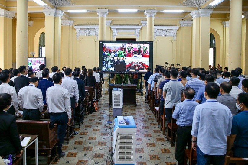 Hình ảnh đầu tiên của các bị cáo tại phiên xét xử đại án Cục Đăng kiểm Việt Nam - 11