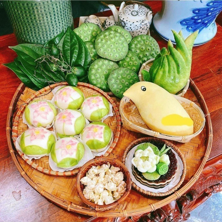 Vào ngày rằm tháng 6 âm lịch năm Giáp Thìn 2024, các gia đình làm lễ cúng gia tiên để cầu xin cho mọi người trong nhà được bình an, may mắn. Ảnh minh họa