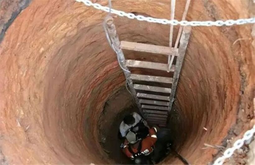 Căn nhà bị xới tung vì giấc mơ tìm thấy kho báu. Ảnh: Sohu