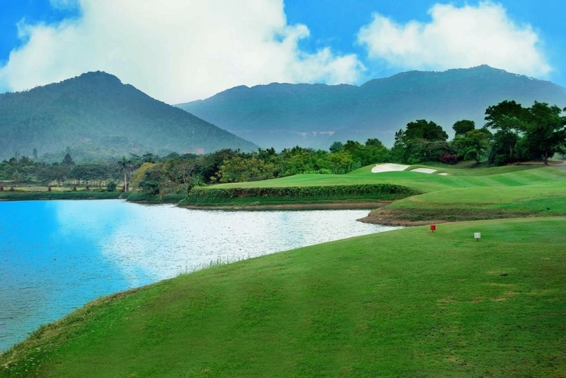 Hanoi Golf Club Minh Trí là một trong những sân golf đẹp nhất và đẳng cấp nhất tại Hà Nội
