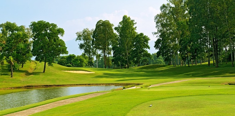 Sân golf Đồng Mô là một trong những sân golf lâu đời và nổi tiếng nhất tại Hà Nội