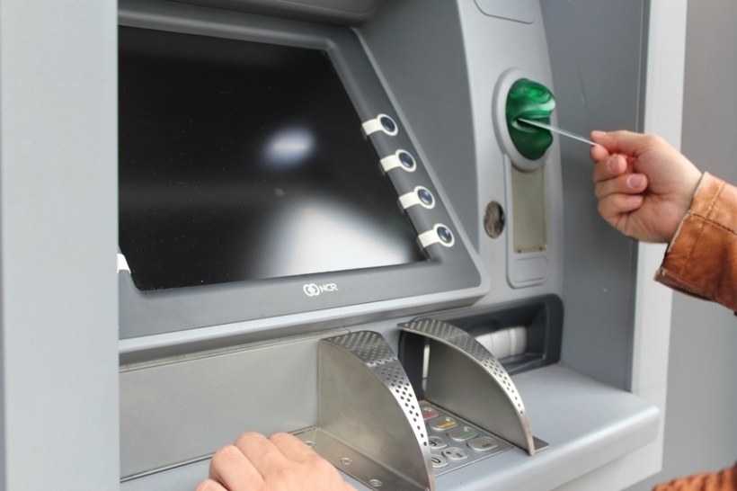 Quên mật khẩu thẻ ATM có rút tiền được không?