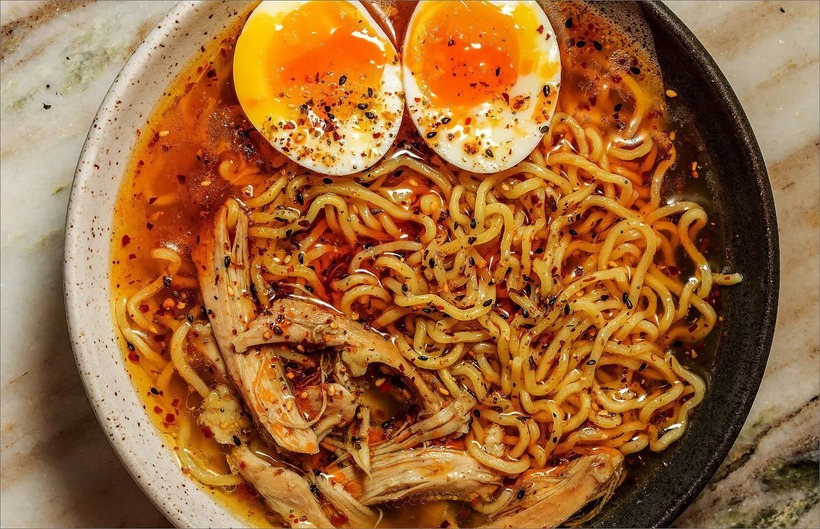 Có nên ăn sáng bằng mì tôm không?