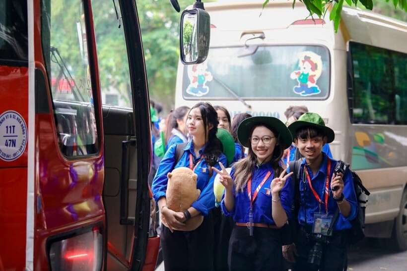 Gần 1.000 chiến sĩ áo xanh ra quân tình nguyện Mùa hè xanh - 9