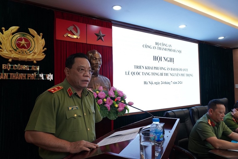 Trung tướng Nguyễn Hải Trung, Giám đốc Công an TP.Hà Nội phát biểu tại hội nghị
