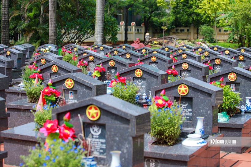 Việc tri ân các anh hùng liệt sĩ, thương binh, bệnh binh, các gia đình có công với cách mạng là hoạt động ý nghĩa thường niên của Hội Luật gia Việt Nam.