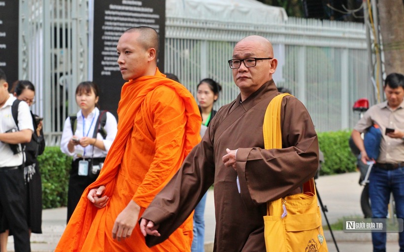 Các đại biểu chức sắc tôn giáo tại thành phố Hồ Chí Minh đến lễ tang.