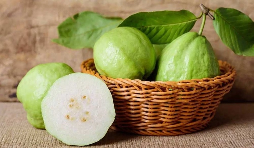 Chất chống oxy hóa trong ổi bảo vệ da khỏi hình thành nếp nhăn.