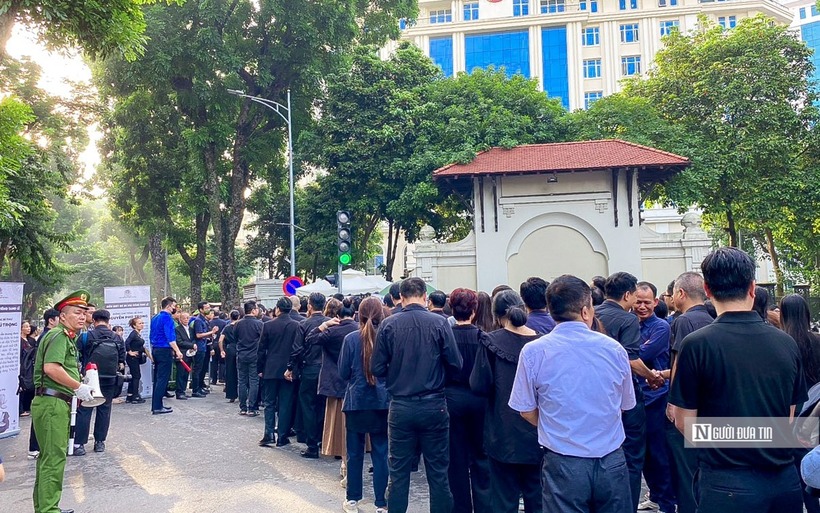 Cô giáo Đặng Thị Phúc nghẹn ngào tiễn biệt học trò cũ- Tổng Bí thư Nguyễn Phú Trọng - 5