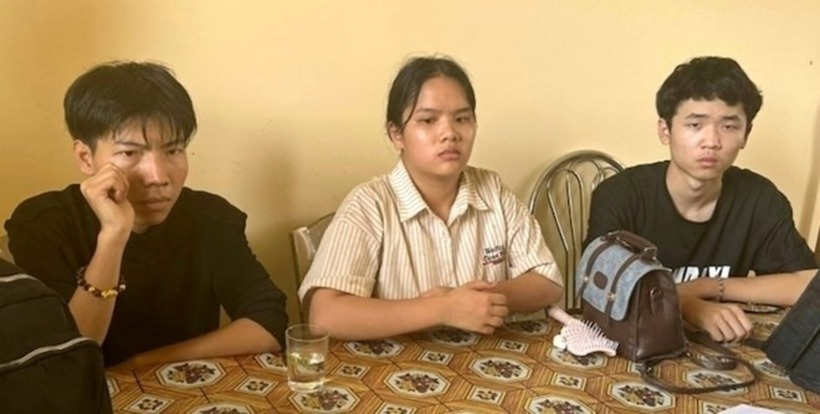 3 đối tượng mang quốc tịch Trung Quốc tại cơ quan công an. Ảnh: VTC News