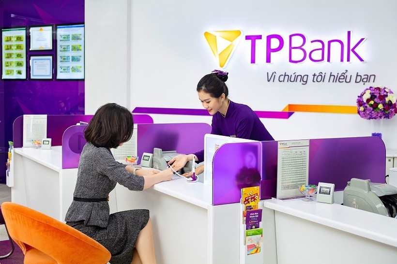 TPBank báo lãi hơn 3.700 tỷ đồng trong 6 tháng đầu năm  - 1