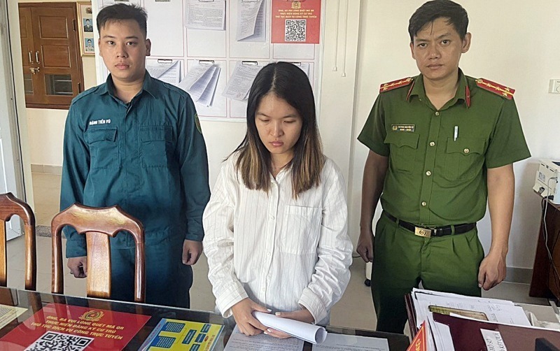 Đối tượng Nguyễn Ngọc Hàn Mi tại cơ quan công an. Ảnh: Công an nhân dân