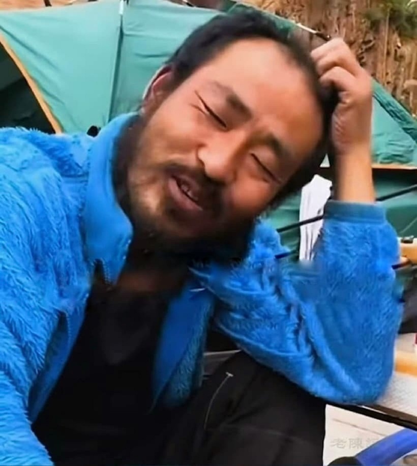 Nam thanh niên "lão hóa" sau khi bị người yêu chia tay. Ảnh: SANOOK