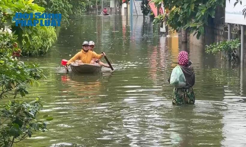 Tính đến thời điểm sáng nay, mực nước rút xuống được thêm 10cm.