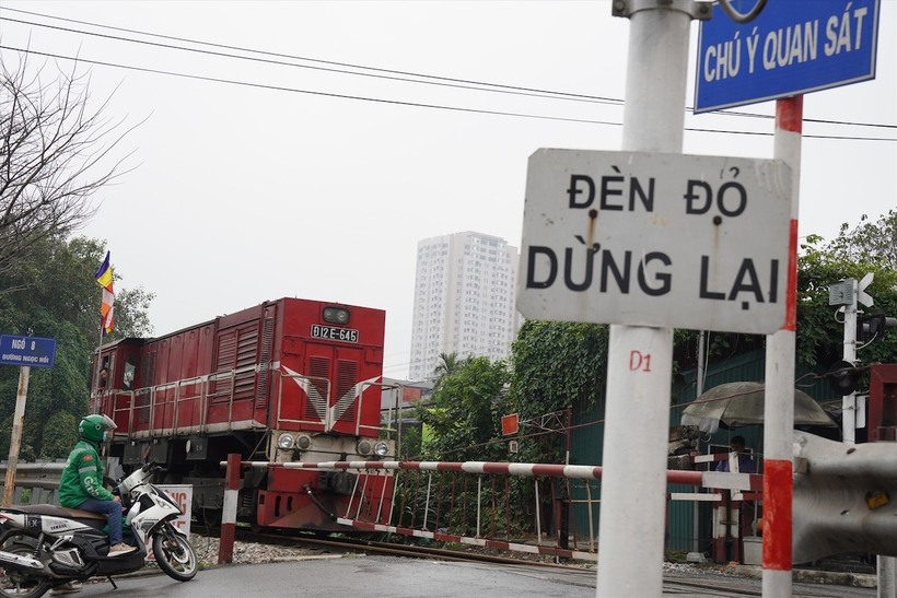 Khẩn trương rà soát, lập danh mục và kinh phí sửa chữa 184 đường ngang đường sắt. Ảnh minh hoạ