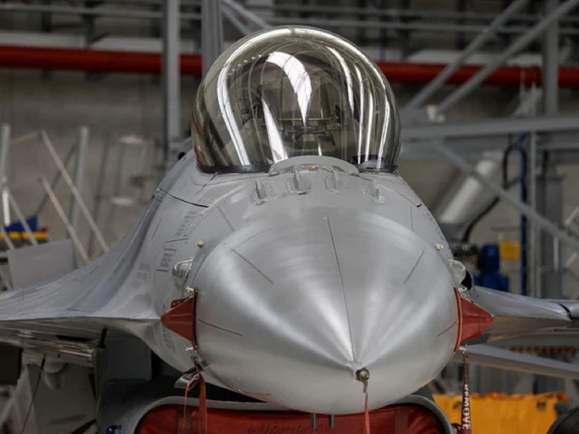 Cận cảnh F-16. Ảnh: Washington Post