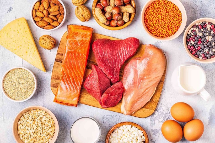 Người mắc bệnh thận mạn tính nên ăn ít protein hơn.