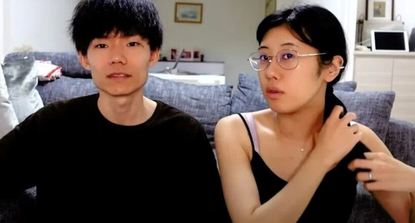 Hai vợ chồng xuất hiện trên vlog gần đây. Ảnh: SCMP