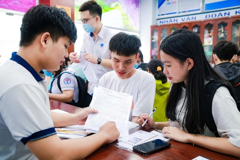 Việc đăng ký xét tuyển của thí sinh trên hệ thống của Bộ GD&ĐT sẽ kết thúc vào 17h ngày 30/7. Ảnh minh họa: Báo Chính Phủ