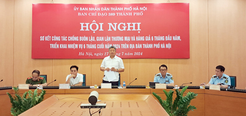 Phó Chủ tịch UBND TP.Hà Nội Nguyễn Mạnh Quyền phát biểu chỉ đạo tại hội nghị. Ảnh: Hoài Nam.
