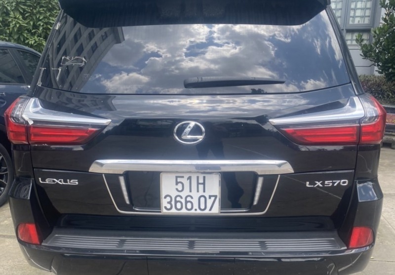 Chiếc ô tô Lexus LX570 liên quan đến vụ việc. Ảnh: Công an nhân dân