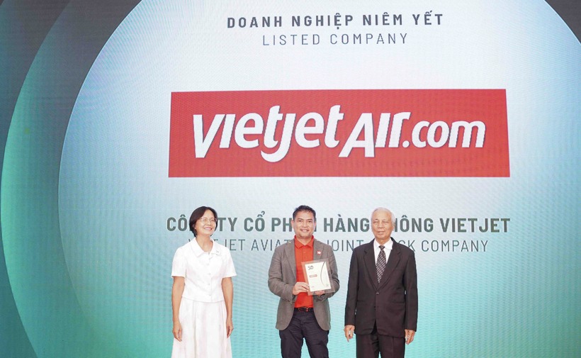 Vietjet được vinh danh trong Top 50 doanh nghiệp phát triển bền vững tiêu biểu 2024 - 1