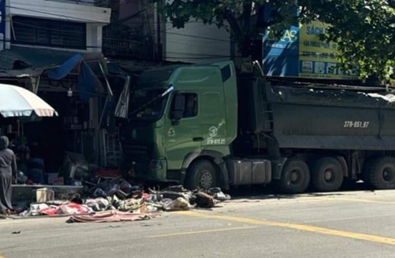 Hiện trường xảy ra vụ tai nạn. Ảnh: Báo Kinh tế và Đô thị.