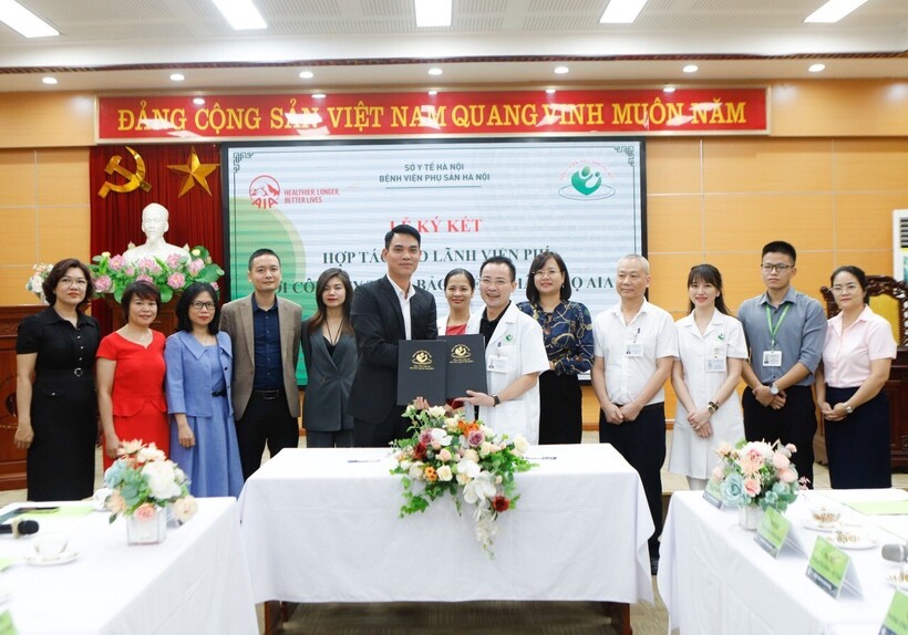Lễ ký kết hợp tác bảo lãnh viện phí giữa AIA Việt Nam và Bệnh viện Phụ sản Hà Nội