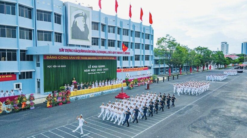 Điểm chuẩn Học viện Hải quân 2 năm vừa qua dao động từ 23,7 đến 24,1.