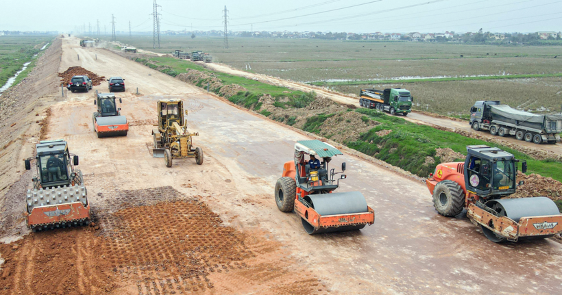 Thi công cao tốc Bắc - Nam phía Đông giai đoạn 2021 - 2025. Ảnh minh hoạ