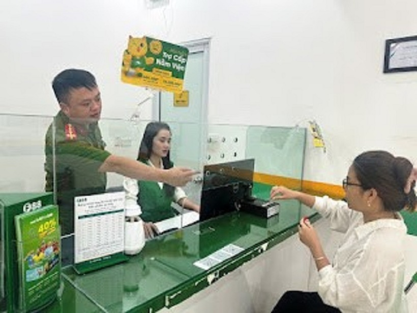 Công an tỉnh Ninh Bình tập huấn cho F88 thực hiện việcXác thực danh tính công dân tại cơ sở kinh doanh dịch vụ cầm đồ (tháng 4/2024)