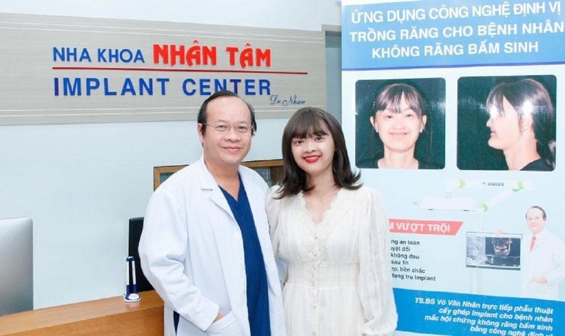 Tiến sĩ, Bác sĩ Võ Văn Nhân thực hiện thành công ca điều trị cho bệnh nhân không răng bẩm sinh với công nghệ định vị cấy ghép răng Implant