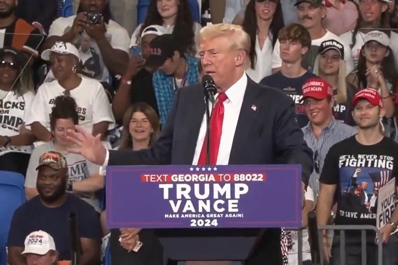 Ông Trump phát biểu trước những người ủng hộ ở thành phố Atlanta. Ảnh: Team Trump/ Truth Social