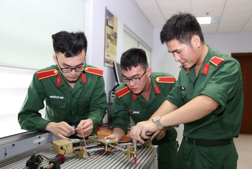 Điểm chuẩn Học viện Kỹ thuật quân sự 2023: Cao nhất 26,87 điểm - 2