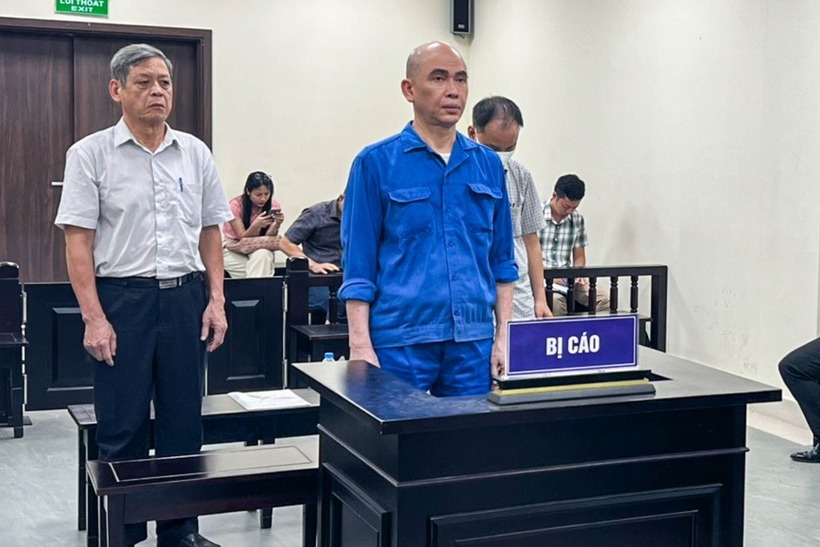 Các bị cáo tại phiên tòa xét xử. Ảnh: Dân trí