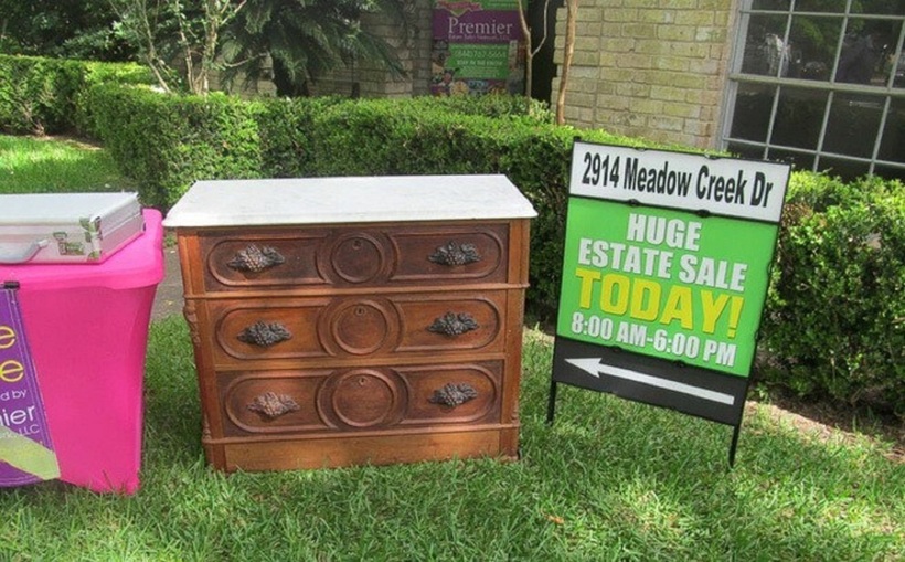 Chiếc tủ chứa kho báu. Ảnh: Newsner