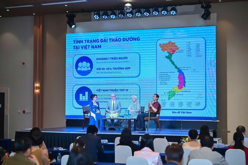 Tọa đàm chia sẻ kiến thức về tiểu đường tại sự kiện