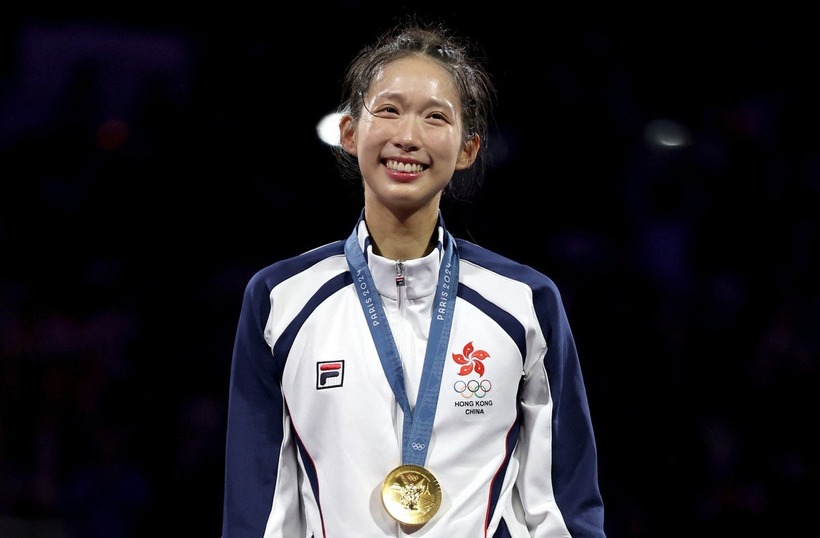 Nữ VĐV Vivian Kong Man-wai được thưởng lớn kèm nhiều phúc lợi đặc biệt. Ảnh: REUTERS