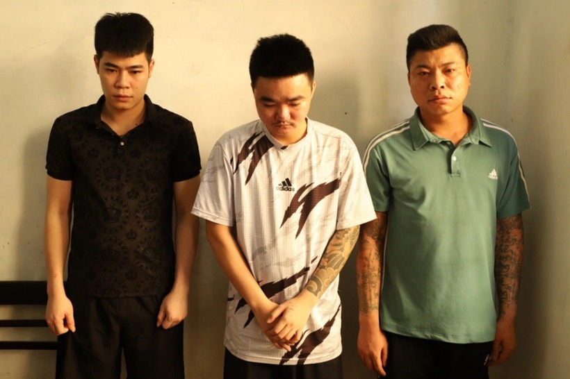 Nhóm đối tượng bị bắt giữ. Ảnh: Dân Trí
