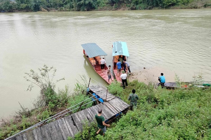 Sông Chảy, nơi đối tượng Vũ Văn Tâm phi tang xác người vợ. (Ảnh: Lao động)