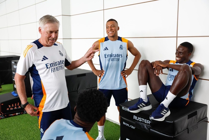 Kylian Mbappé đã sẵn sàng cho "sân khấu" mới.