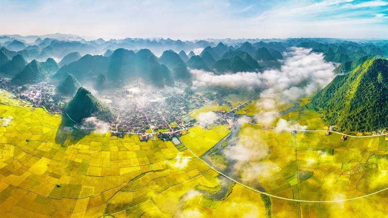 Lạng Sơn với vẻ đẹp hoang sơ, hùng vĩ và những nét văn hóa đặc trưng luôn là điểm đến hấp dẫn du khách.