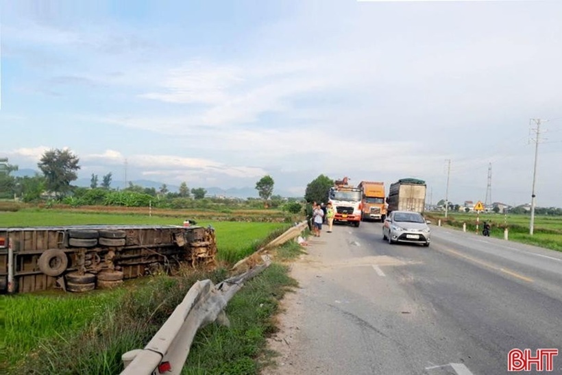 Hiện trường xảy ra vụ tai nạn. Ảnh: Báo Hà Tĩnh.