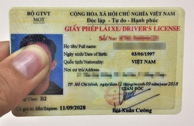 Giấy phép lái xe được cấp trước ngày Luật Trật tự, an toàn giao thông đường bộ có hiệu lực thi hành (1/1/2025) được tiếp tục sử dụng.