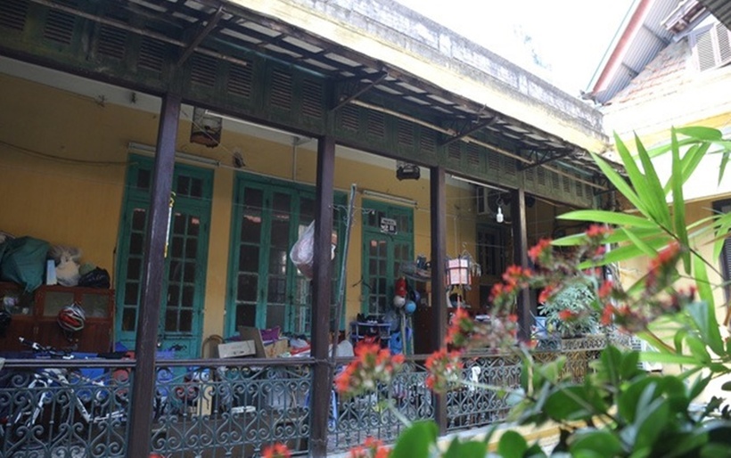Căn biệt thự từng xuất hiện trong nhiều bộ phim Việt Nam như: Hà Nội mùa đông năm 46, Tuổi thanh xuân, Mùa lá rụng trong vườn, Khép mắt chờ ngày mai, Hương ngọc lan, Hoa xương rồng...