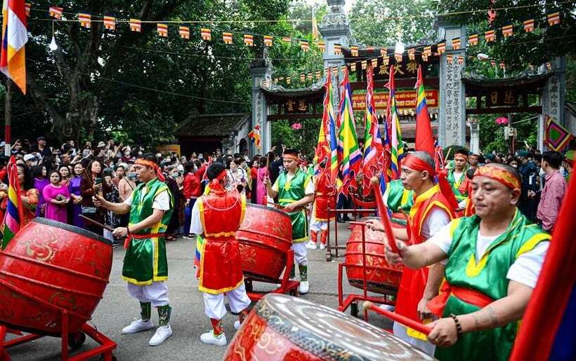 Hình ảnh tại lễ hội chùa Láng.